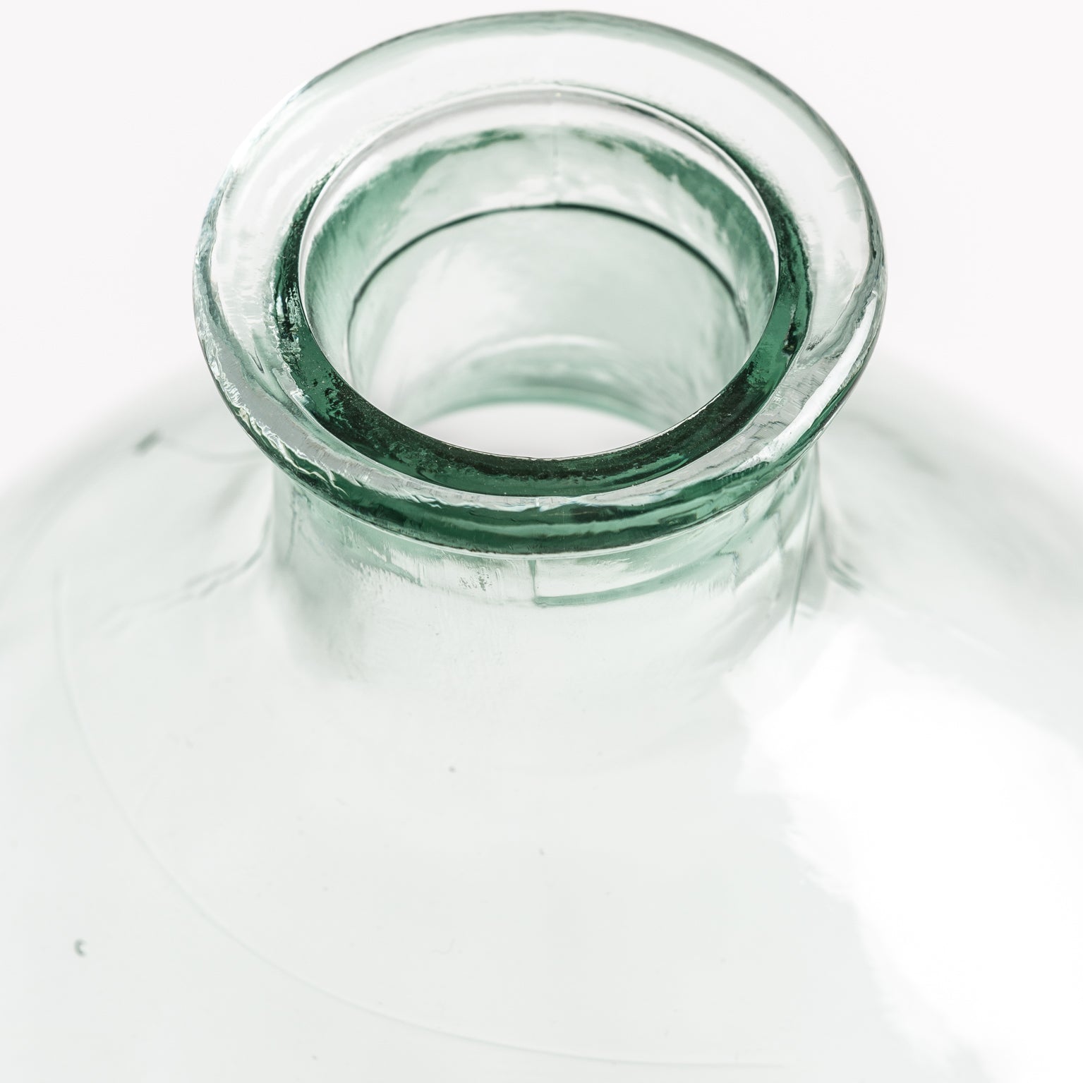 CHRISTIN VASE